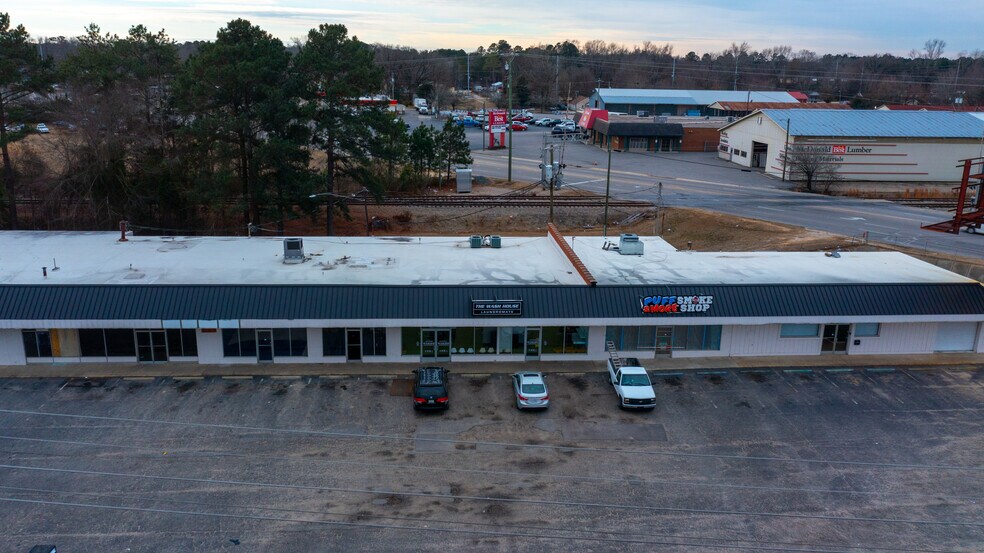 More Photos Of 1506-1524 Clinton Rd, Fayetteville Freestanding For Sale