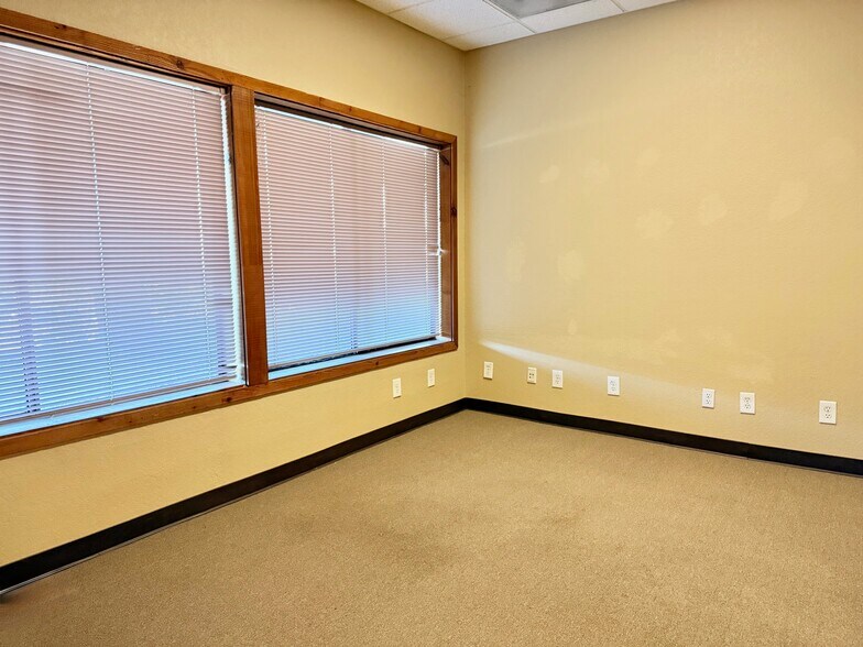 More Photos Of 2900 Mendocino Ave, Santa Rosa Office For Sale