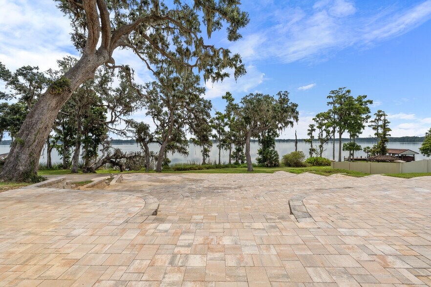 More Photos Of 11901 Fort King Hwy, Thonotosassa Winery Vineyard For Sale