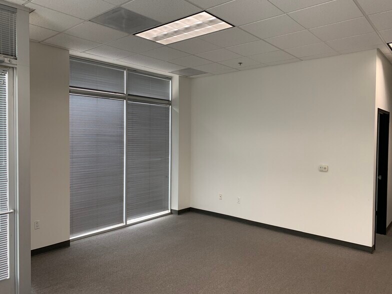 More Photos Of 3468 Webster Ave, Perris Manufacturing For Lease