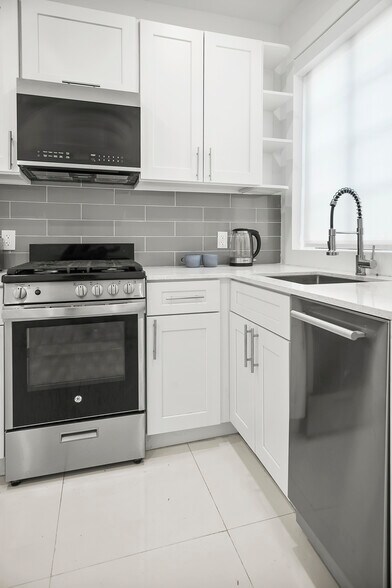 More Photos Of 733-737 Michigan Ave, Miami Beach Apartments For Sale