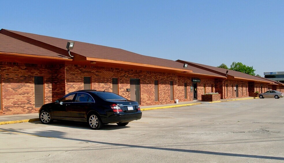 Primary Photo Of 2225 Drake Ave, Huntsville Office For Lease