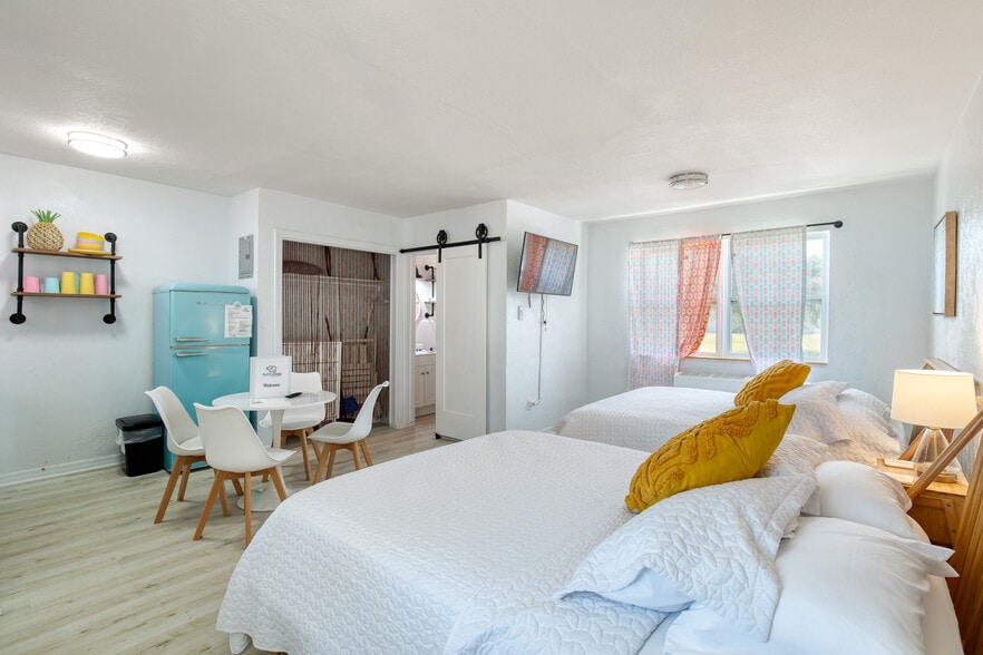 More Photos Of 2240 S Atlantic Ave, Daytona Beach Hotel For Sale