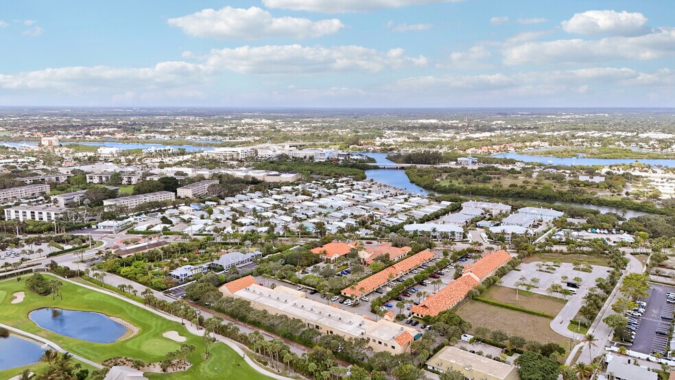More Photos Of 725 N Hwy A1A, Jupiter Medical For Sale