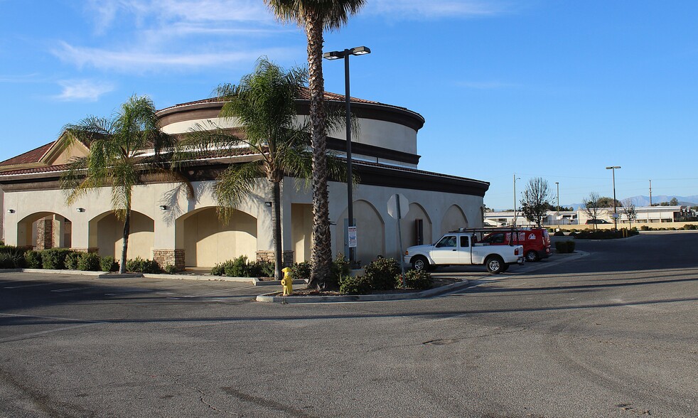 More Photos Of 1778-1950 W Florida Ave, Hemet Unknown For Lease
