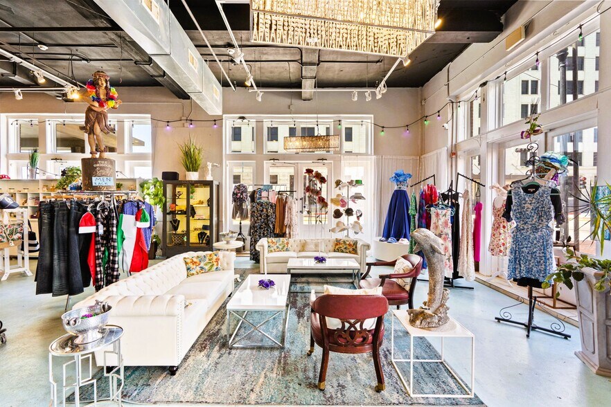 More Photos Of 202 25th St, Galveston Restaurant For Sale