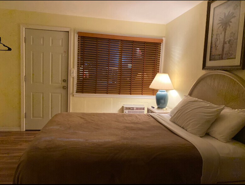 More Photos Of 1257 Basin St SW, Ephrata Hotel For Sale