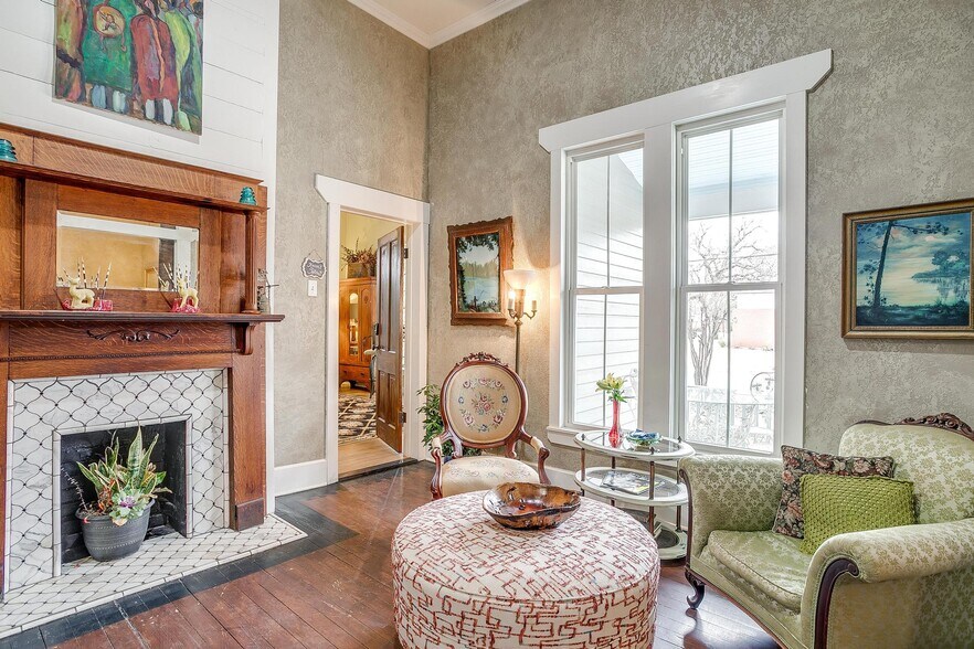 More Photos Of 1092 W Tarleton St, Stephenville Hospitality For Sale