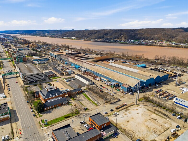 More Photos Of 212 20th St, Huntington Storefront Retail Residential For Sale