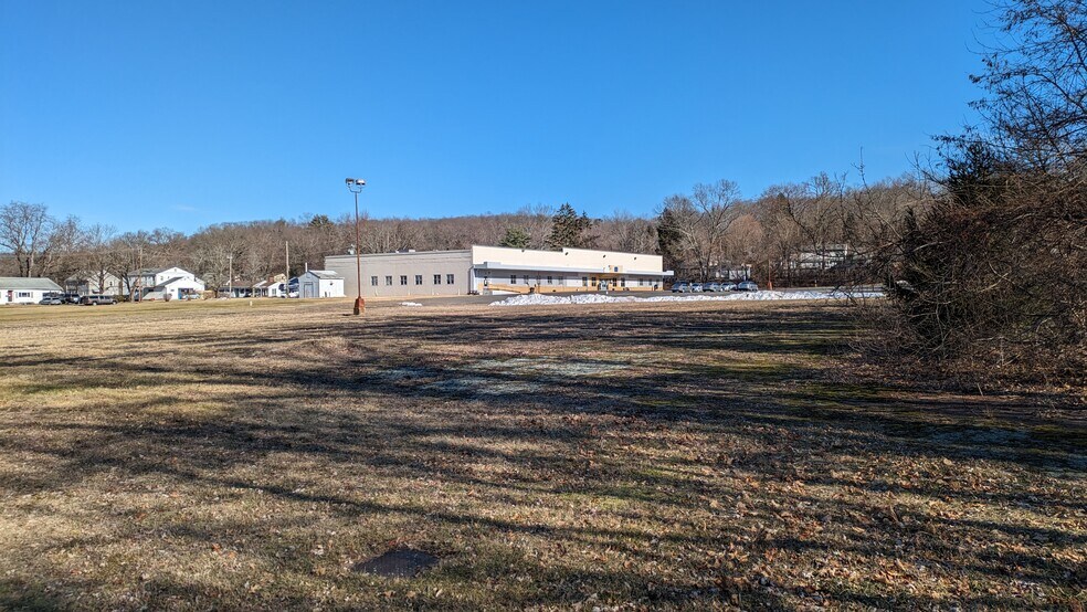 More Photos Of 699 East Middle Tpke, Manchester Office Residential For Sale