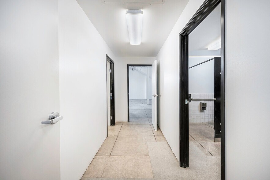 More Photos Of 622-628 E Anaheim St, Long Beach Storefront Retail Office For Sale