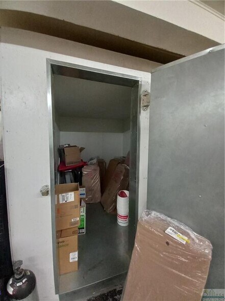 More Photos Of 114 Main St, Roundup Casino For Sale