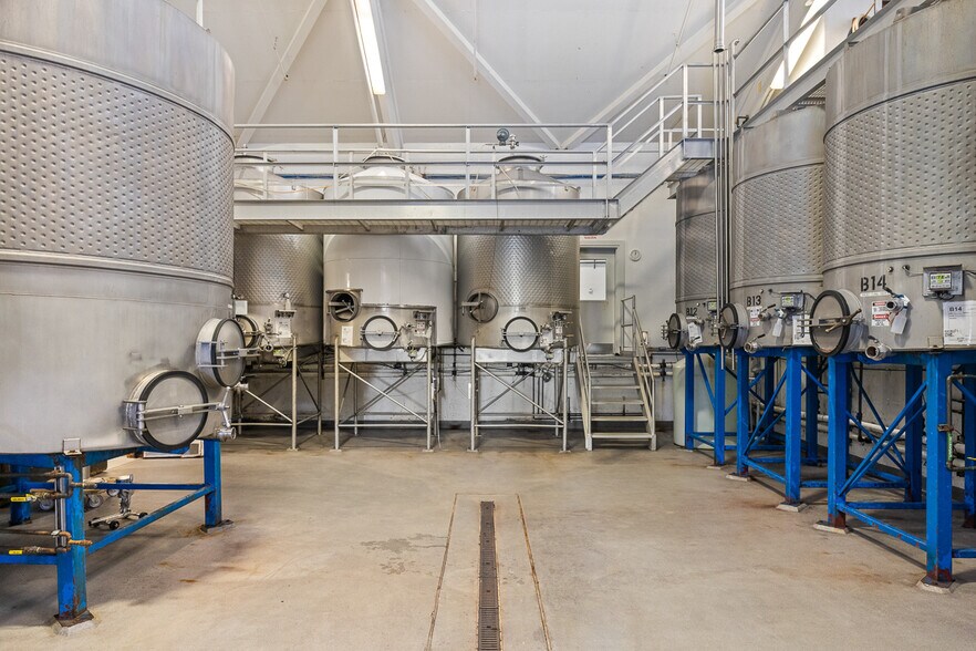 More Photos Of 2750 Las Amigas Rd, Napa Winery Vineyard For Sale
