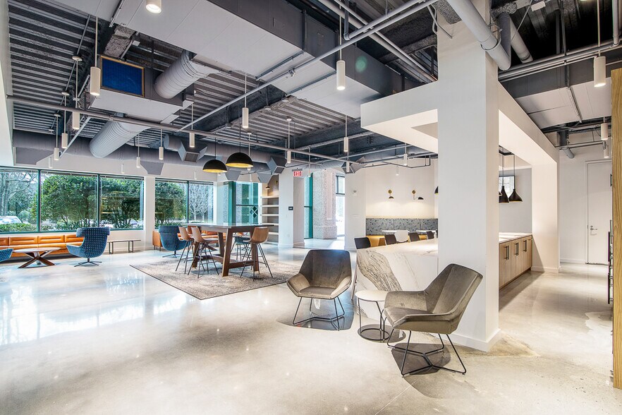 More Photos Of 3600 Mansell Rd, Alpharetta Office For Lease