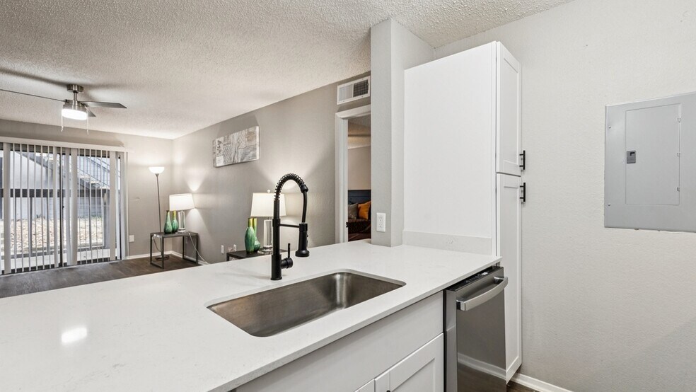 More Photos Of 11601 Audelia Rd, Dallas Apartments For Sale