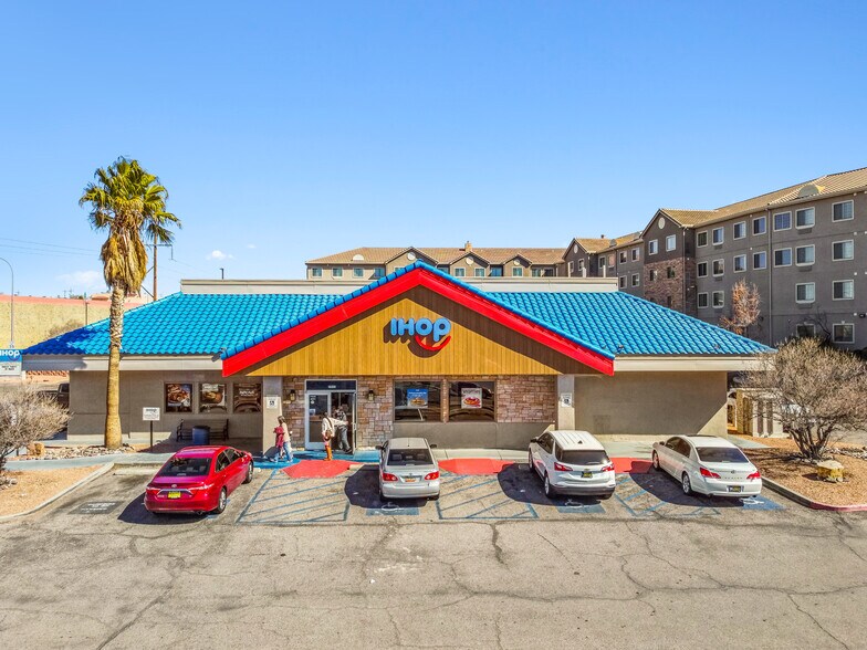 More Photos Of 2900 N Telshor Blvd, Las Cruces Restaurant For Sale