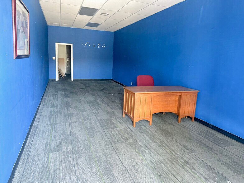 More Photos Of 12831-12861 Hawthorne Blvd, Hawthorne Storefront For Lease