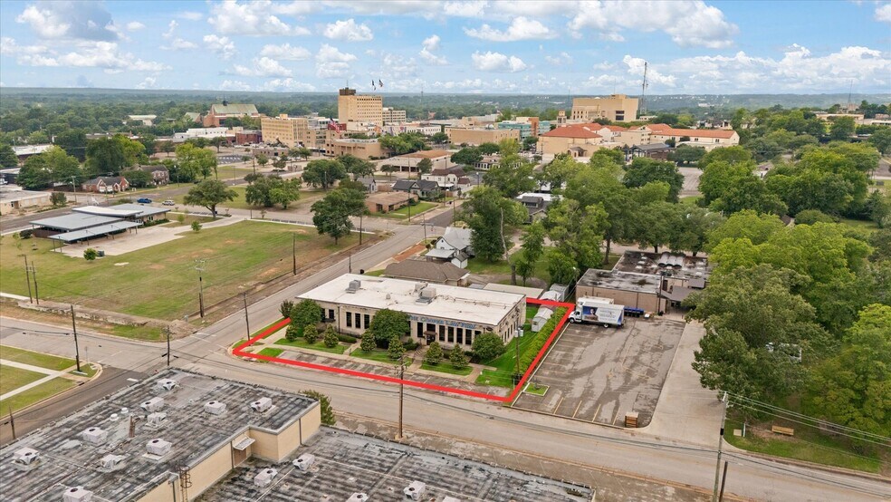 More Photos Of 501 N 3rd St, Longview Office For Sale