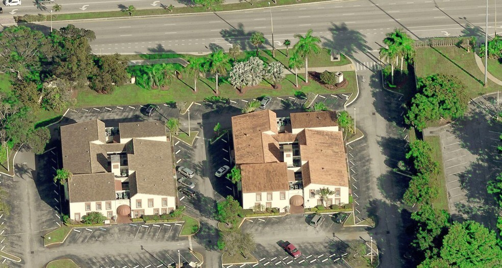 More Photos Of 7707 N University Dr, Tamarac Medical For Lease