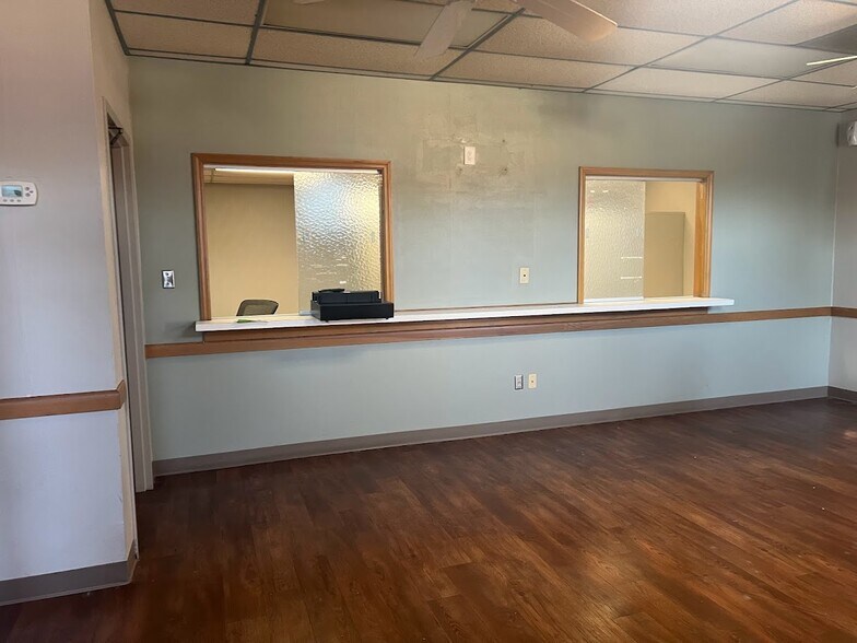 More Photos Of 1615 21st Ct, Phenix City Medical For Sale