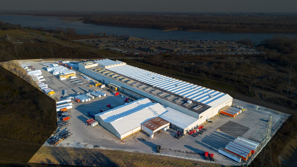 More Photos Of 9215 Riverview Dr, Saint Louis Manufacturing For Lease