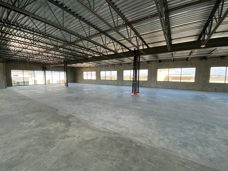More Photos Of 18806 Noble Seven Ln, Sugar Land Storefront Retail Office For Lease