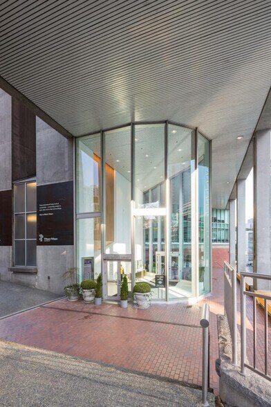 More Photos Of 1500 W Georgia St, Vancouver Office For Lease