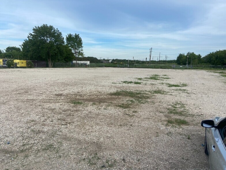 More Photos Of 11645 S Hill Dr, Houston Land For Lease