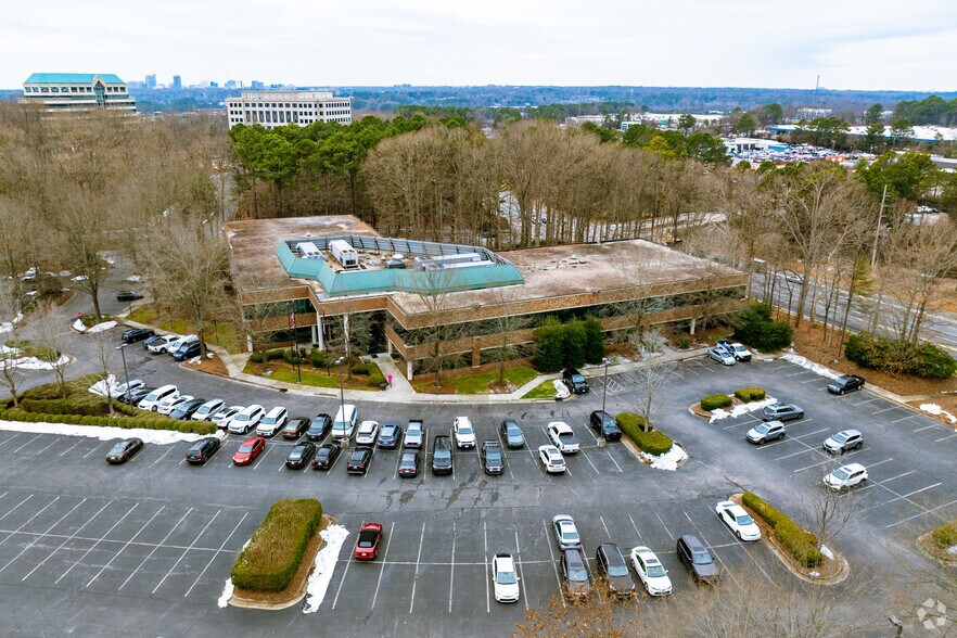 More Photos Of 3128 Highwoods Blvd, Raleigh Office For Lease