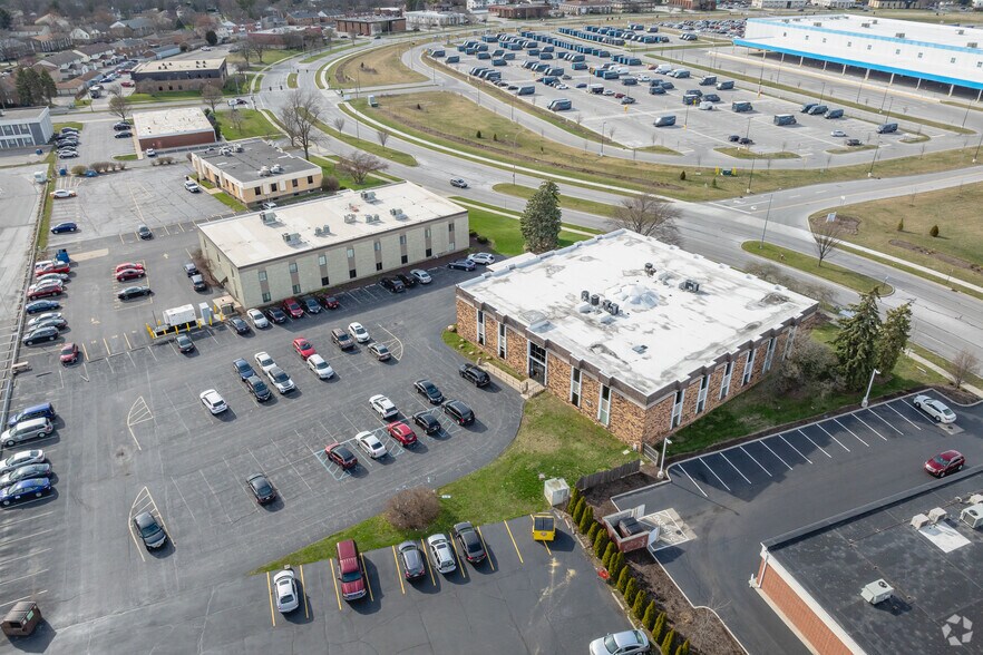 More Photos Of 5241 Southwyck Blvd, Toledo Office For Lease