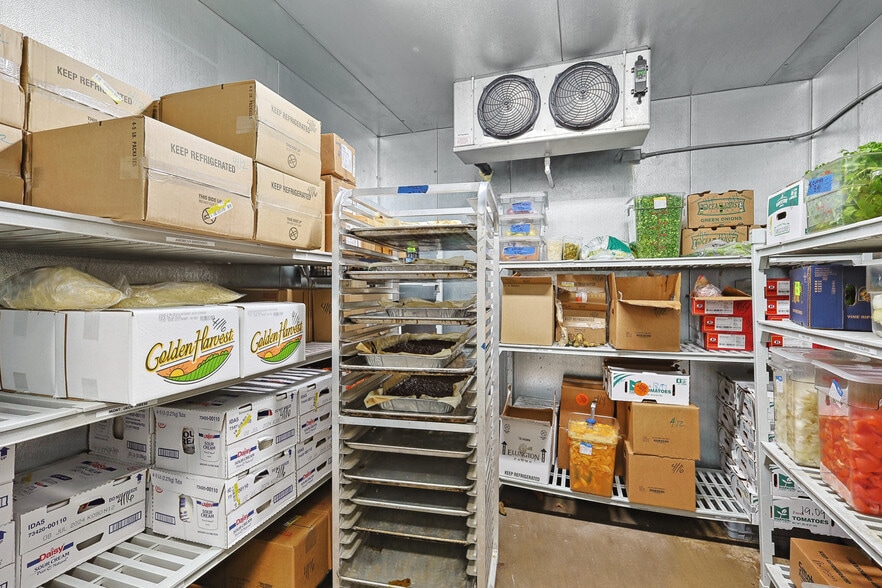 More Photos Of 8620 Clifford St, Fort Worth Restaurant For Sale