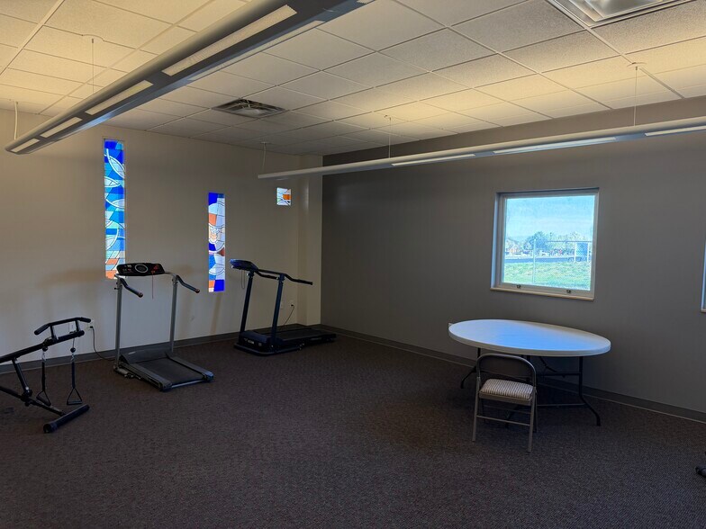 More Photos Of 1784 N Aaron Dr, Tooele Office For Sale