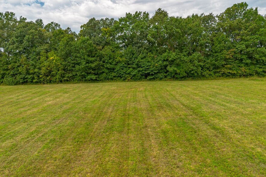 More Photos Of 1033 Veterans Dr, Lewisburg Land For Sale
