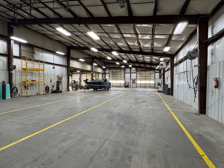 More Photos Of 9403 E 40 Hwy, Independence Warehouse For Sale
