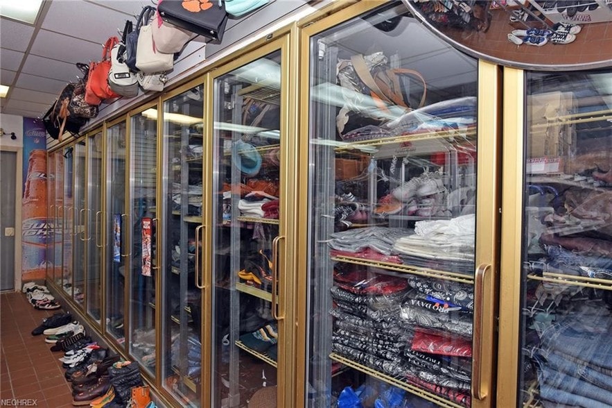 More Photos Of 1816 Cleveland Ave NW, Canton Convenience Store For Sale