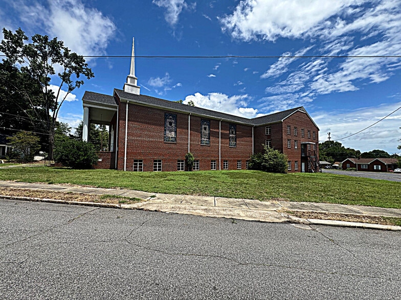 Primary Photo Of 200 Moir St, Eden Religious Facility For Sale