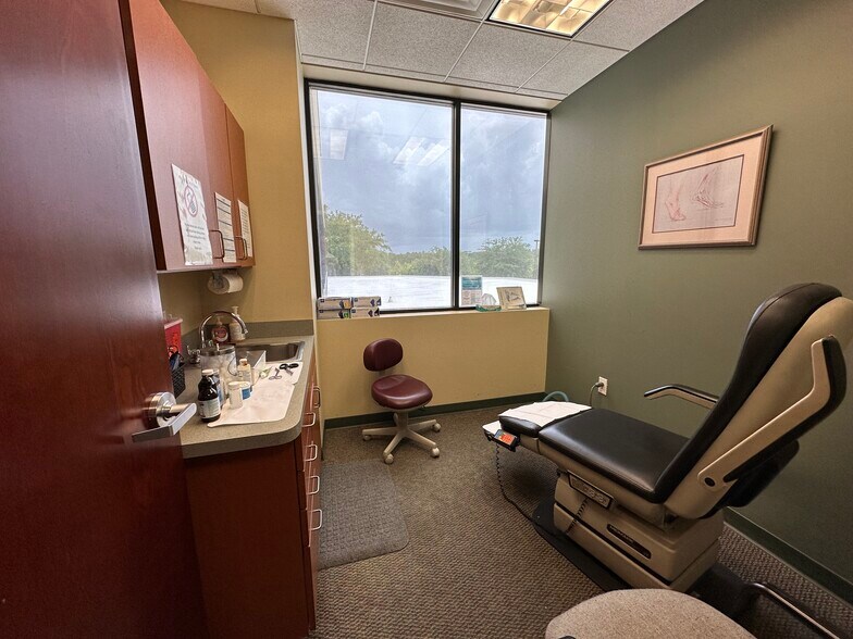 More Photos Of 1890 LPGA Blvd, Daytona Beach Medical For Lease