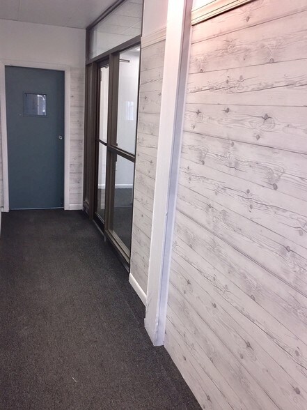 More Photos Of 59 Park St, Beverly Warehouse For Lease