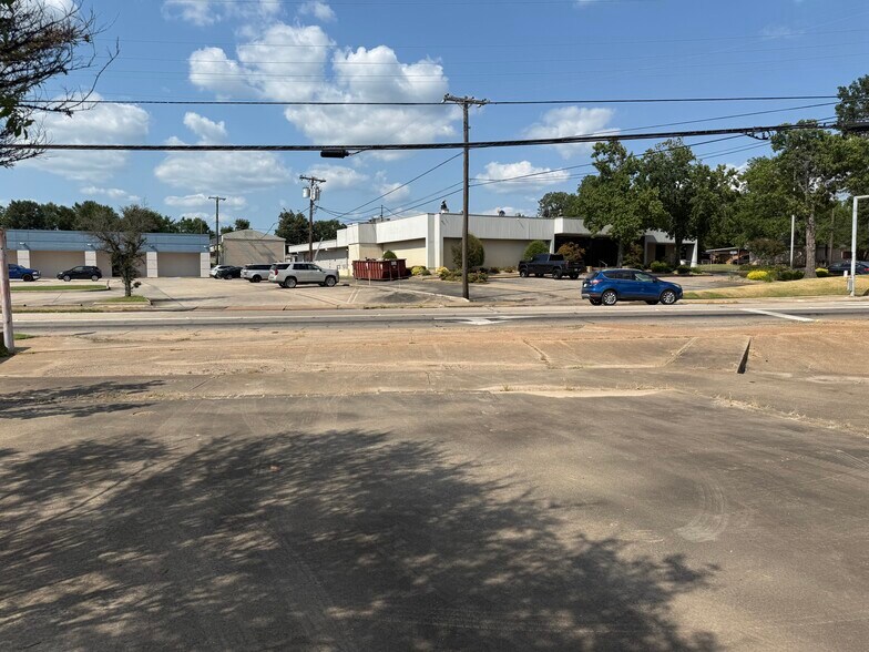 More Photos Of 1160 Clarksville st, Paris Land For Sale