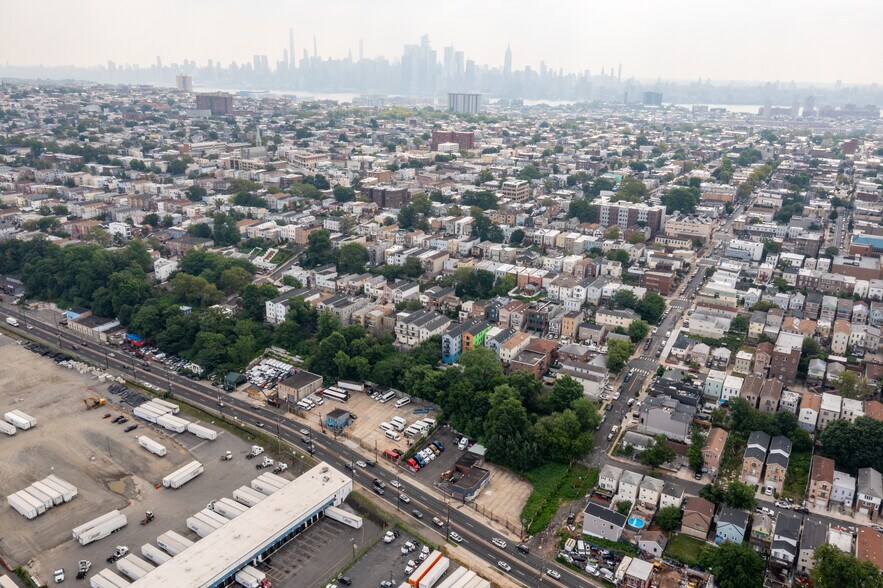 More Photos Of 598-614 Tonnelle Ave, Jersey City Land For Lease
