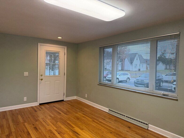 More Photos Of 3122 Carson Ave, Murrysville Office For Lease