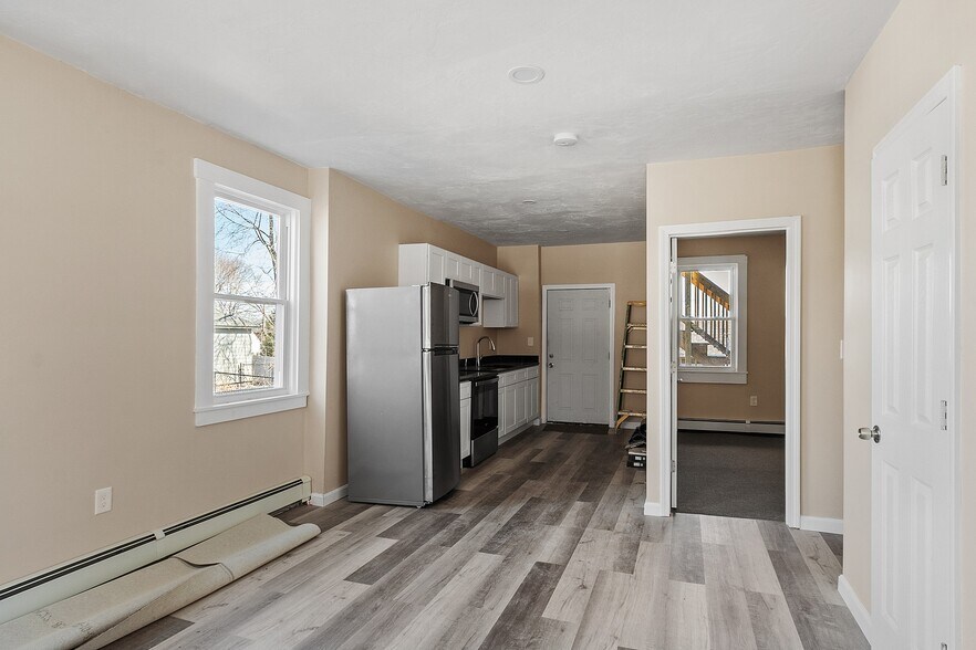 More Photos Of 8 Village St, Dudley Apartments For Sale