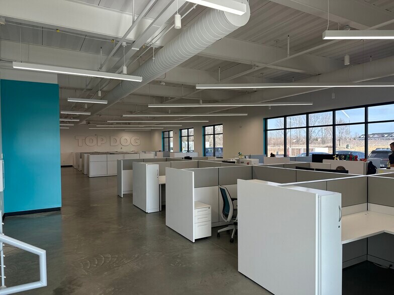 More Photos Of 1808 SW Magazine Rd, Ankeny Office For Lease