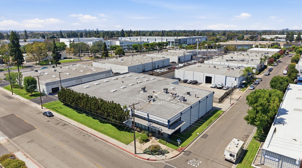 Primary Photo Of 1121 N Red Gum St, Anaheim Warehouse For Lease