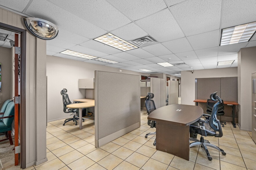 More Photos Of 1399 Sattler Rd, New Braunfels Office For Sale