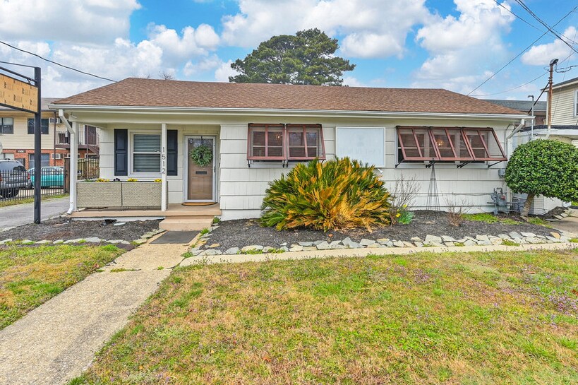 More Photos Of 1512 E Bayview Blvd, Norfolk Freestanding For Sale