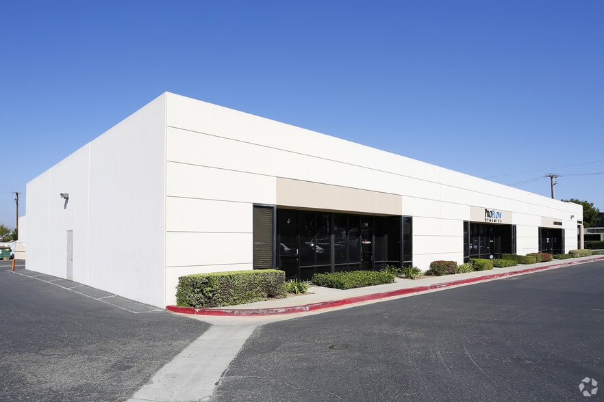 More Photos Of 350 S Maple St, Corona Unknown For Lease