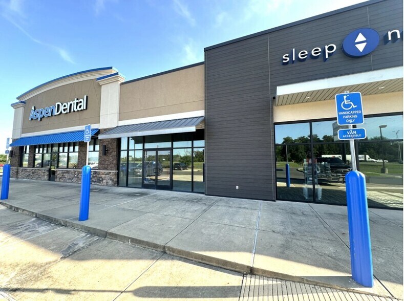 4323 Pecanland Mall Dr, Monroe, LA 71203 Retail For Lease