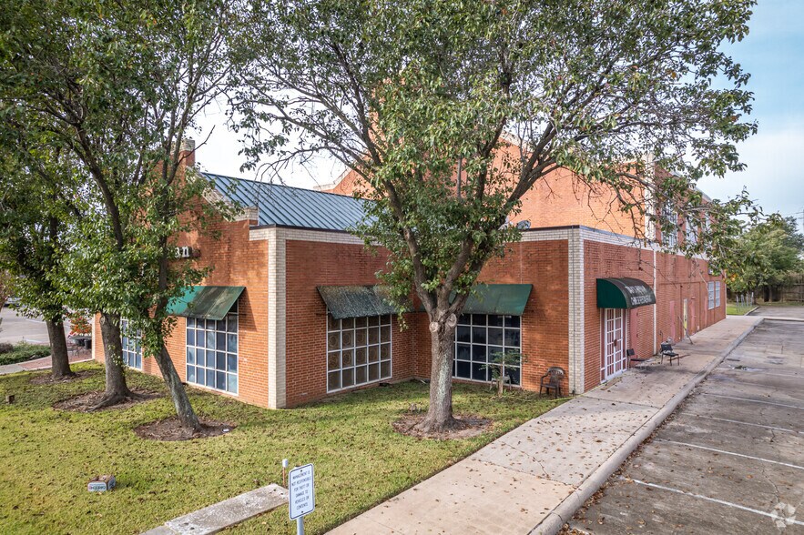 More Photos Of 1570 S Dairy Ashford Rd, Houston Freestanding For Lease