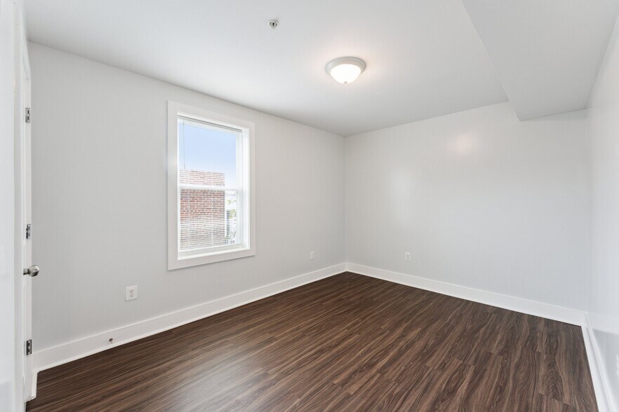 More Photos Of 2822 28th St SE, Washington Apartments For Sale